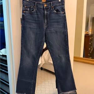 MOTHER Insider Crop Step Frey Jeans